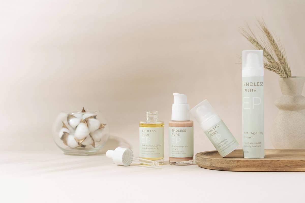 Everyday Moisturizer for Oily Skin: Your No-Shine, Non-Comedogenic Lifesaver