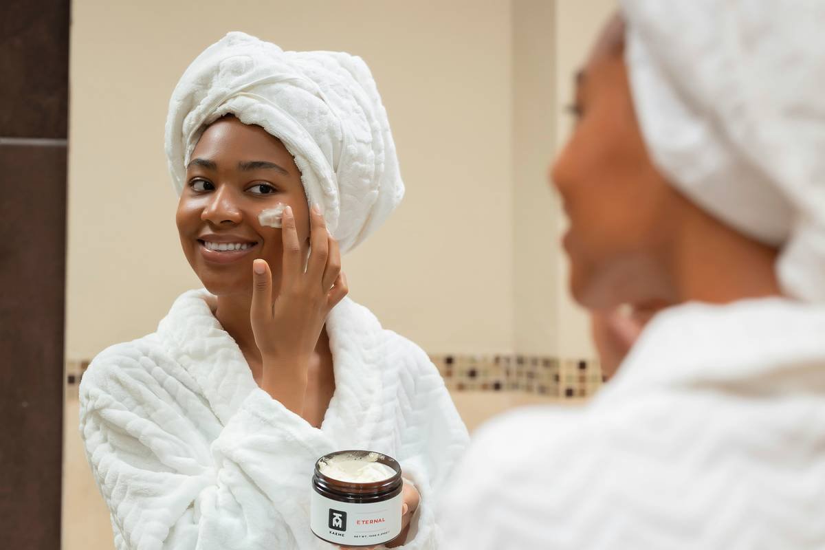 Best Body Moisturizer Sensitive Skin: What Actually Works (And What’s Just Marketing)